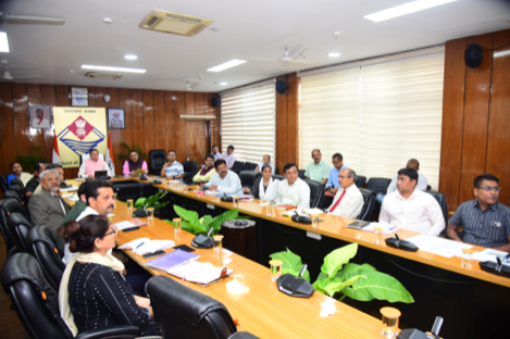 मुख्यमंत्री श्री पुष्कर सिंह धामी ने सचिवालय में सैन्य धाम निर्माण के संबंध में आयोजित उच्च स्तरीय समिति की बैठक की अध्यक्षता की